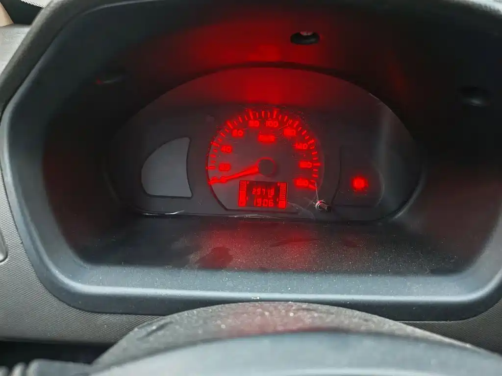 Wuling Motors Wuling Rongguang S 2023 2021 Model 1.2L Basic Enclosed Van 2-Seater LSI