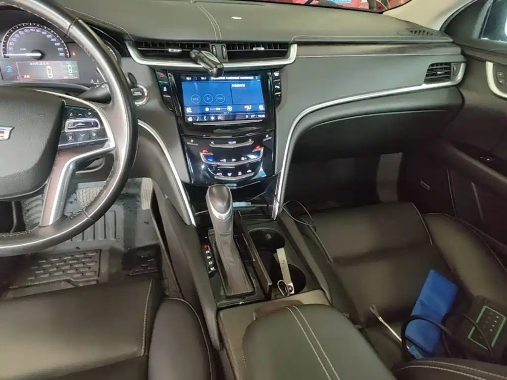 Photo 13 - Cadillac XTS