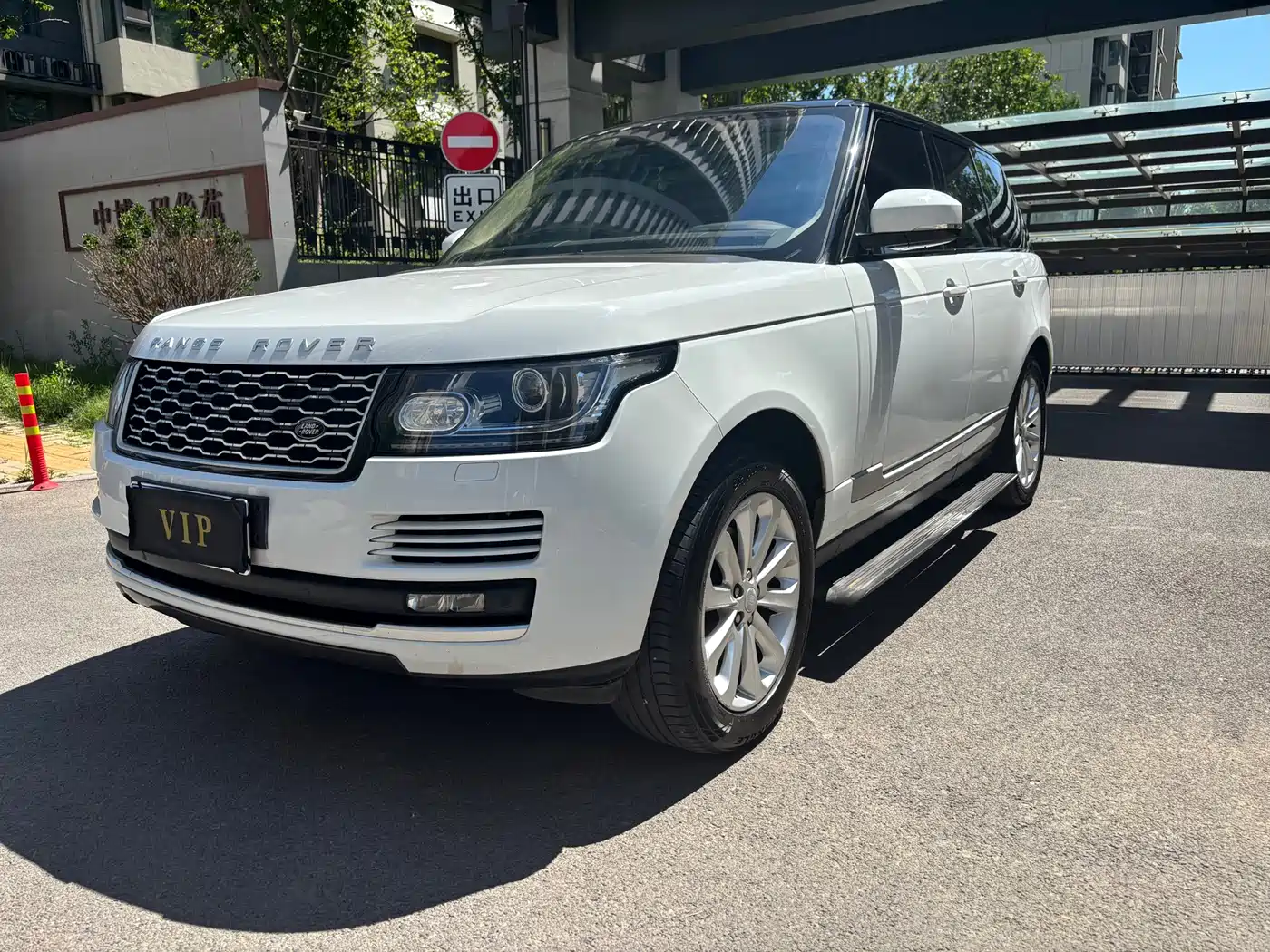 Фото 1 - Land Rover Range Rover