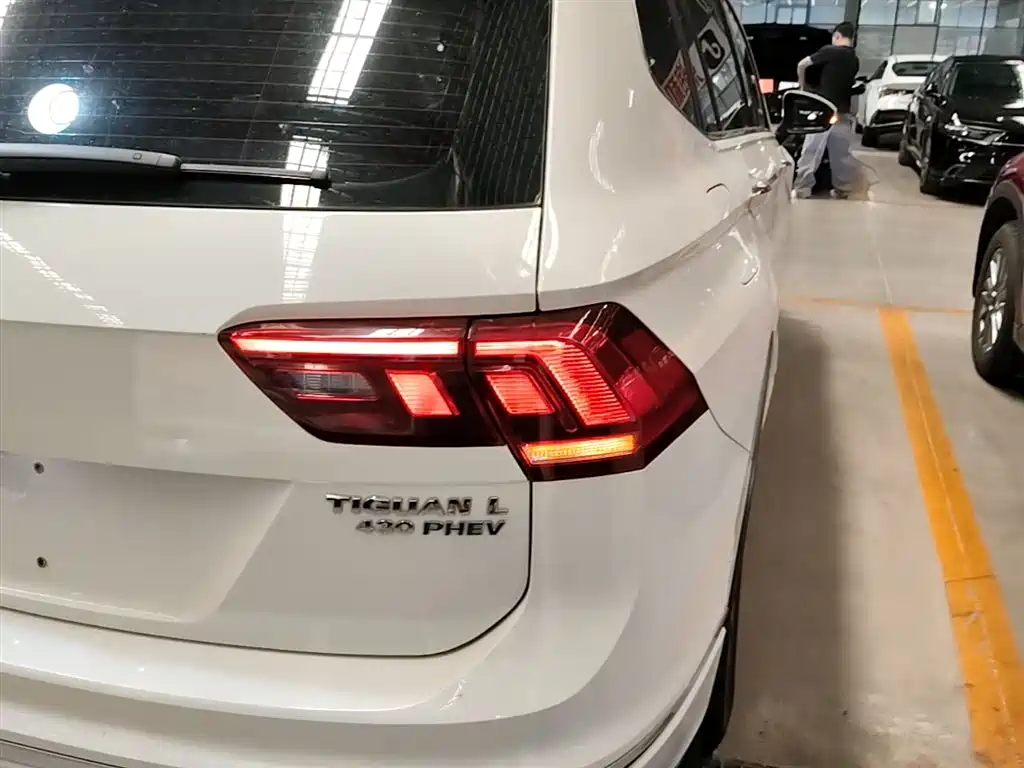 VOLKSWAGEN TIGUAN L NEW ENERGY