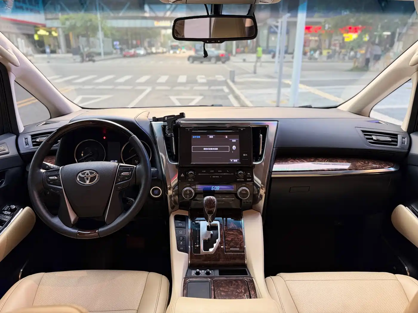 Toyota Alphard 2018 Facelift 3.5L Luxury Edition фото 9