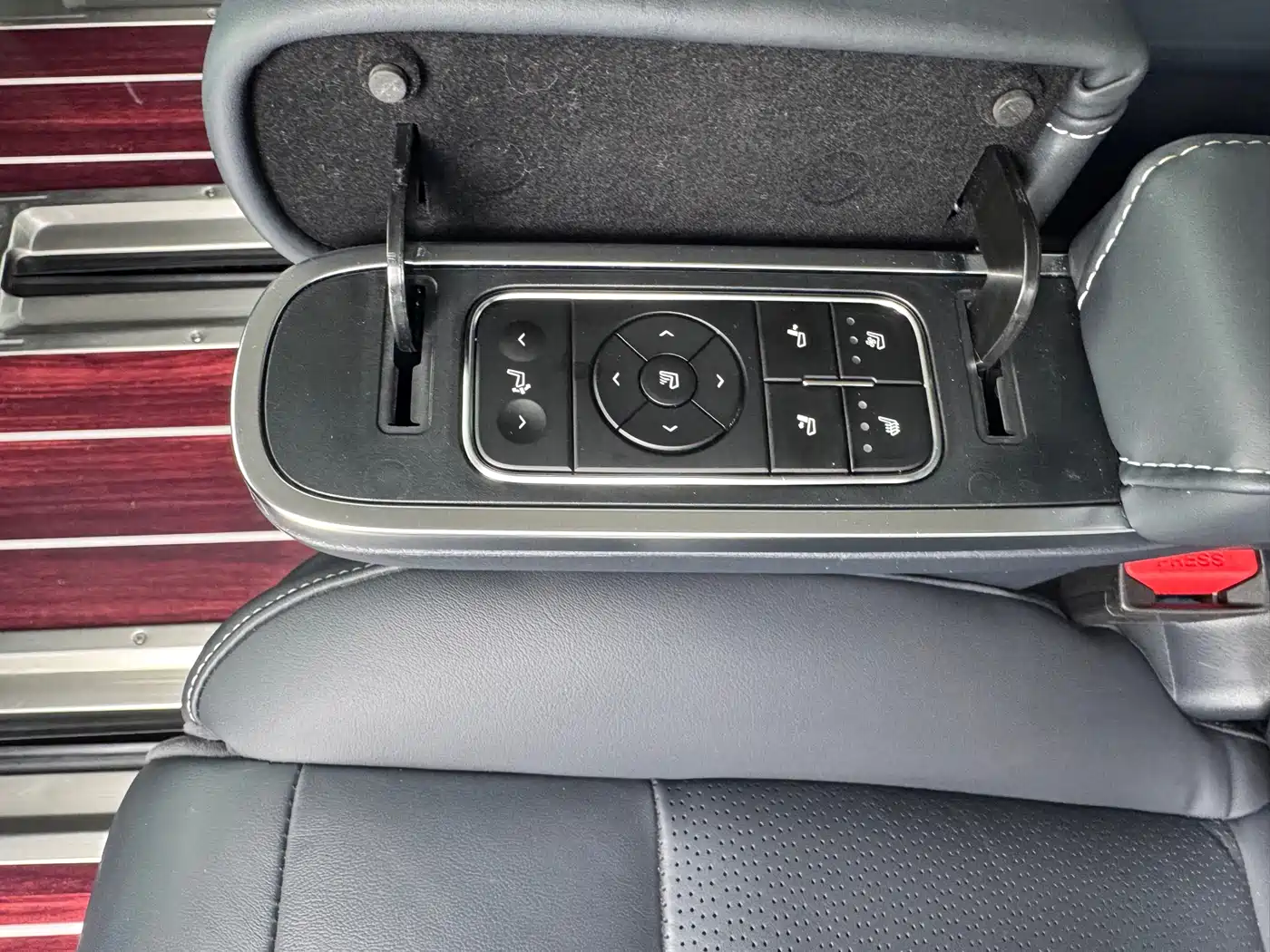 GAC Trumpchi Trumpchi M8 2023 Leading Series 390T Ultimate Edition фото 12