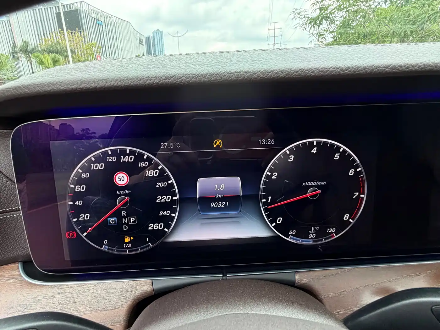 Mercedes-Benz E-Class 2017 E 300 L Luxury фото 17