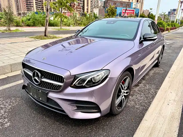 MERCEDES-BENZ E CLASS