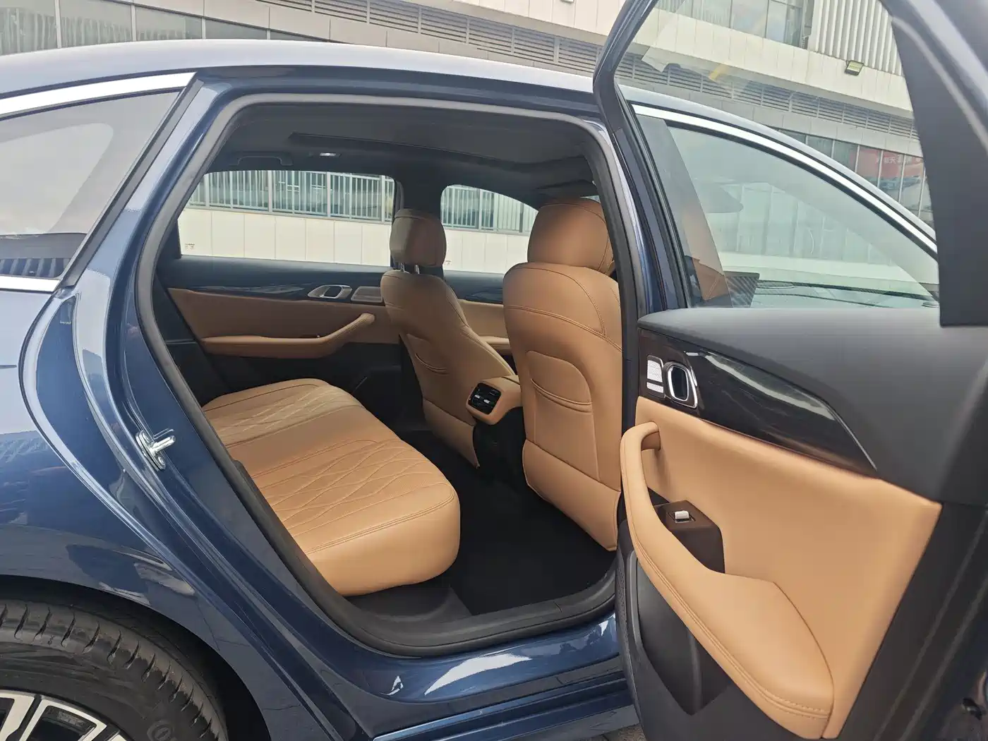 Geely Galaxy Galaxy A7 2025 EM-i фото 9