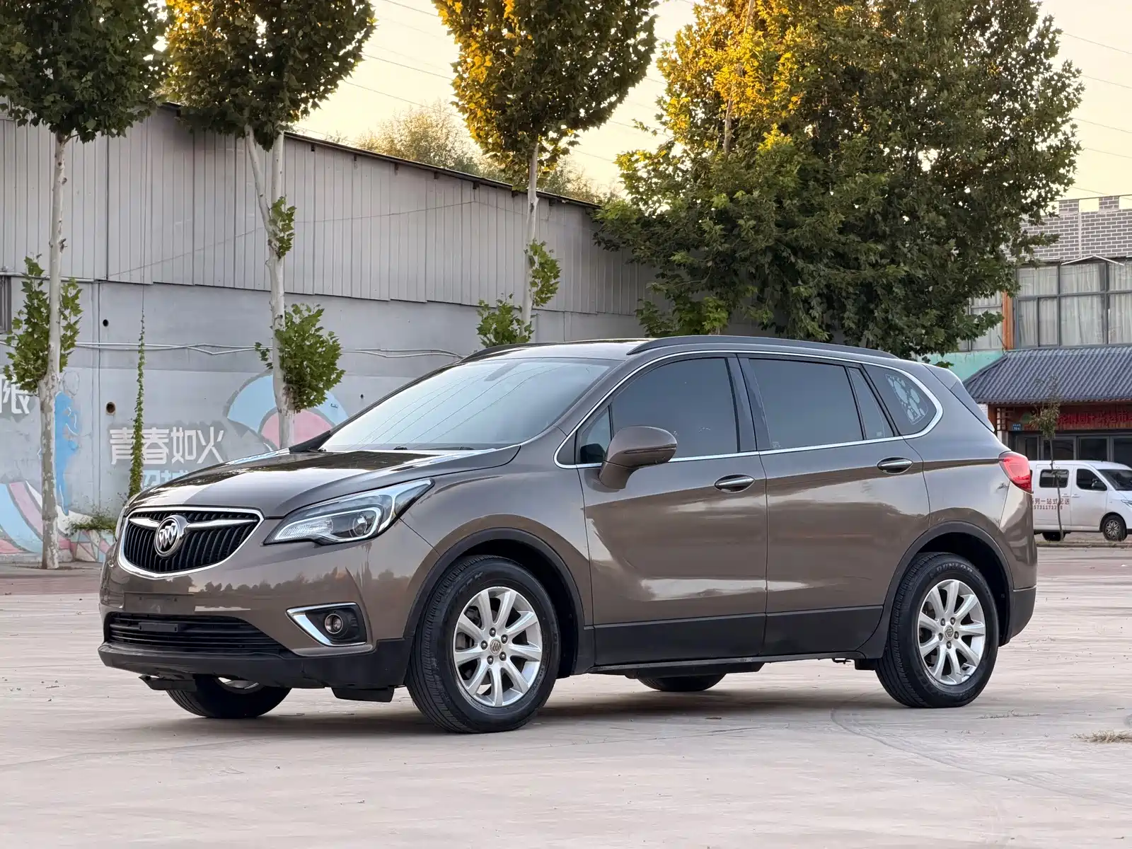 Фото 1 - Buick Envision Plus