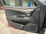 Фото 21 - Geely Borui
