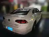 صورة 2 - Volkswagen Lamando