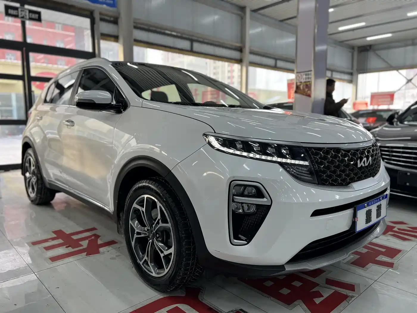 Kia KX5 2021 1.6T Automatic 2WD Luxury Version фото 3
