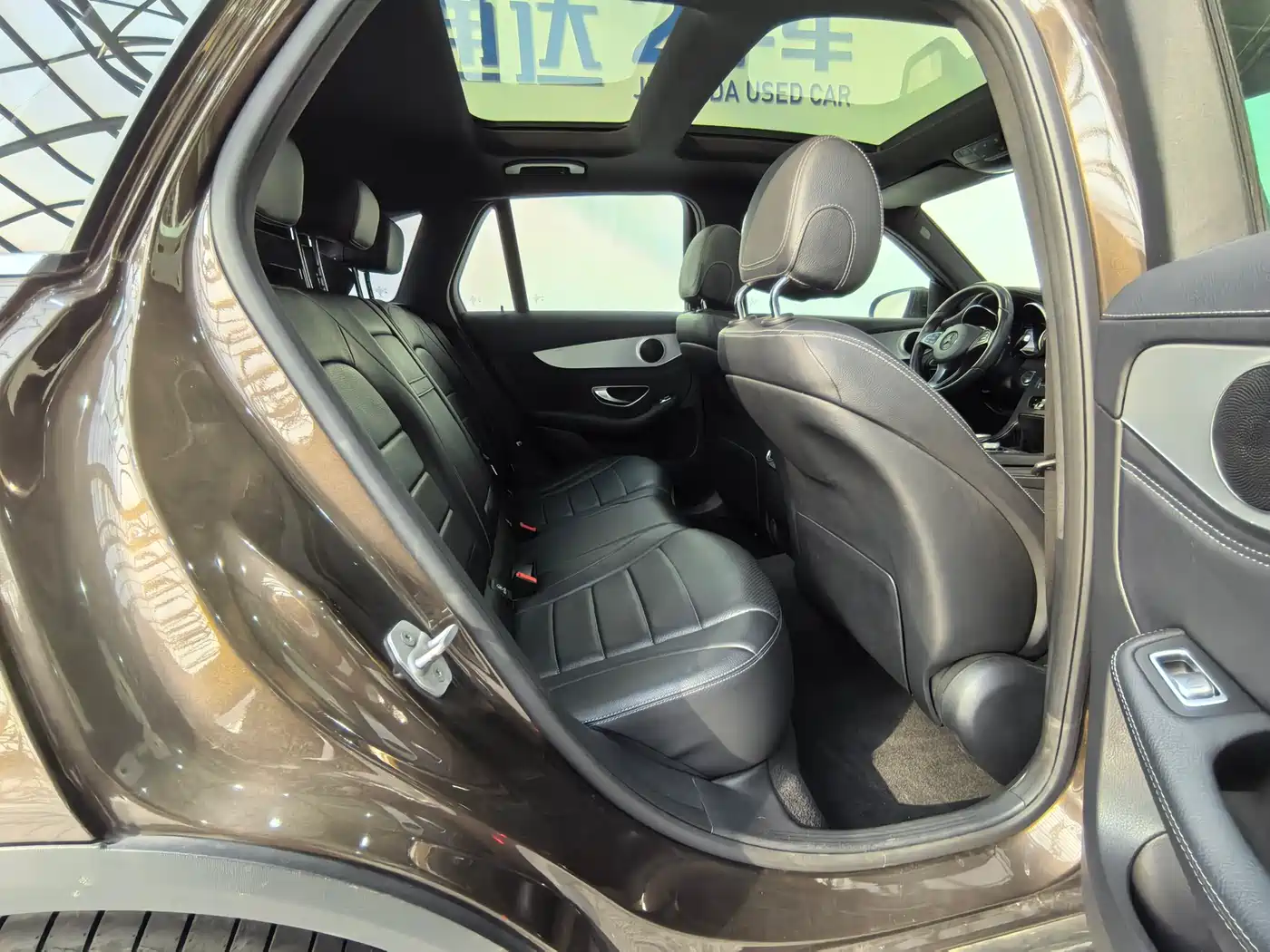 Mercedes-Benz GLC 2016 GLC 200 4MATIC фото 7