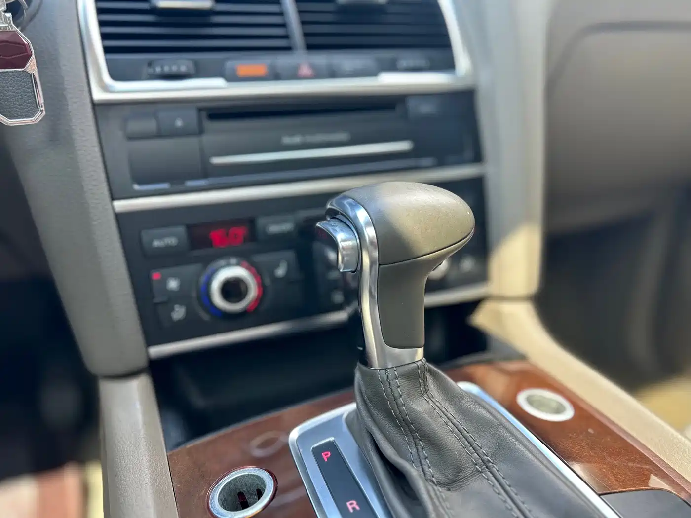 Audi Q7 фото 12