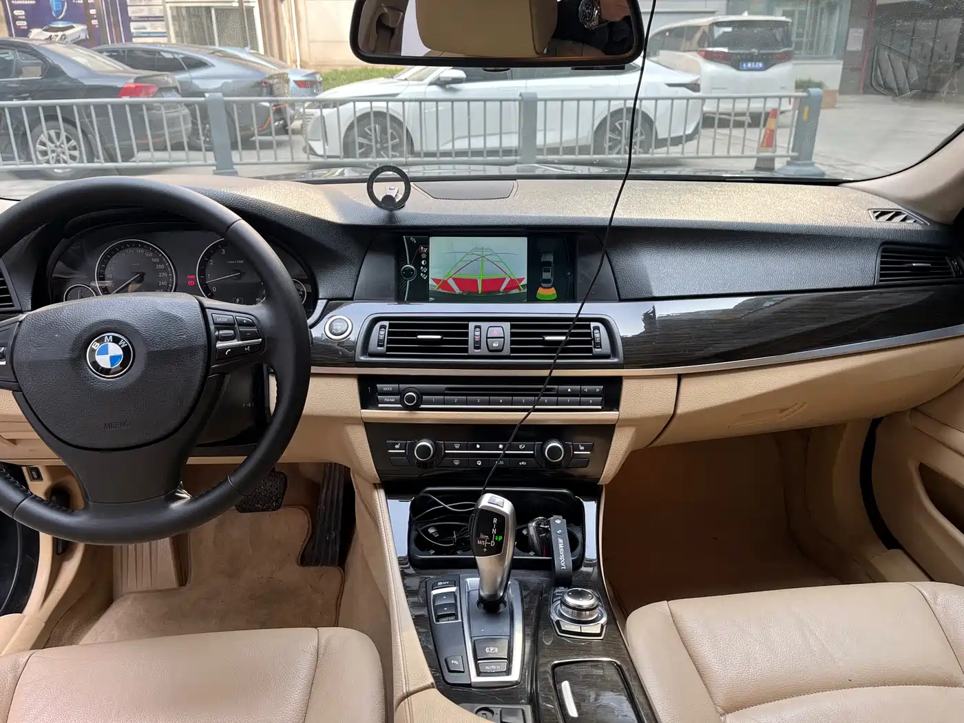 BMW 5 Series 2012 530Li Luxury фото 6