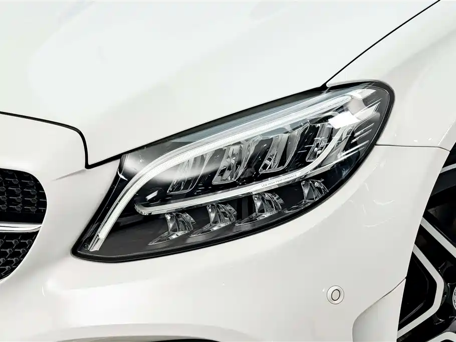 Mercedes-Benz C-Class 2021 C 260 Starry Exclusive Edition фото 4