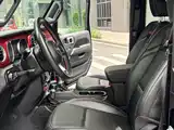 Фото 11 - Jeep Wrangler