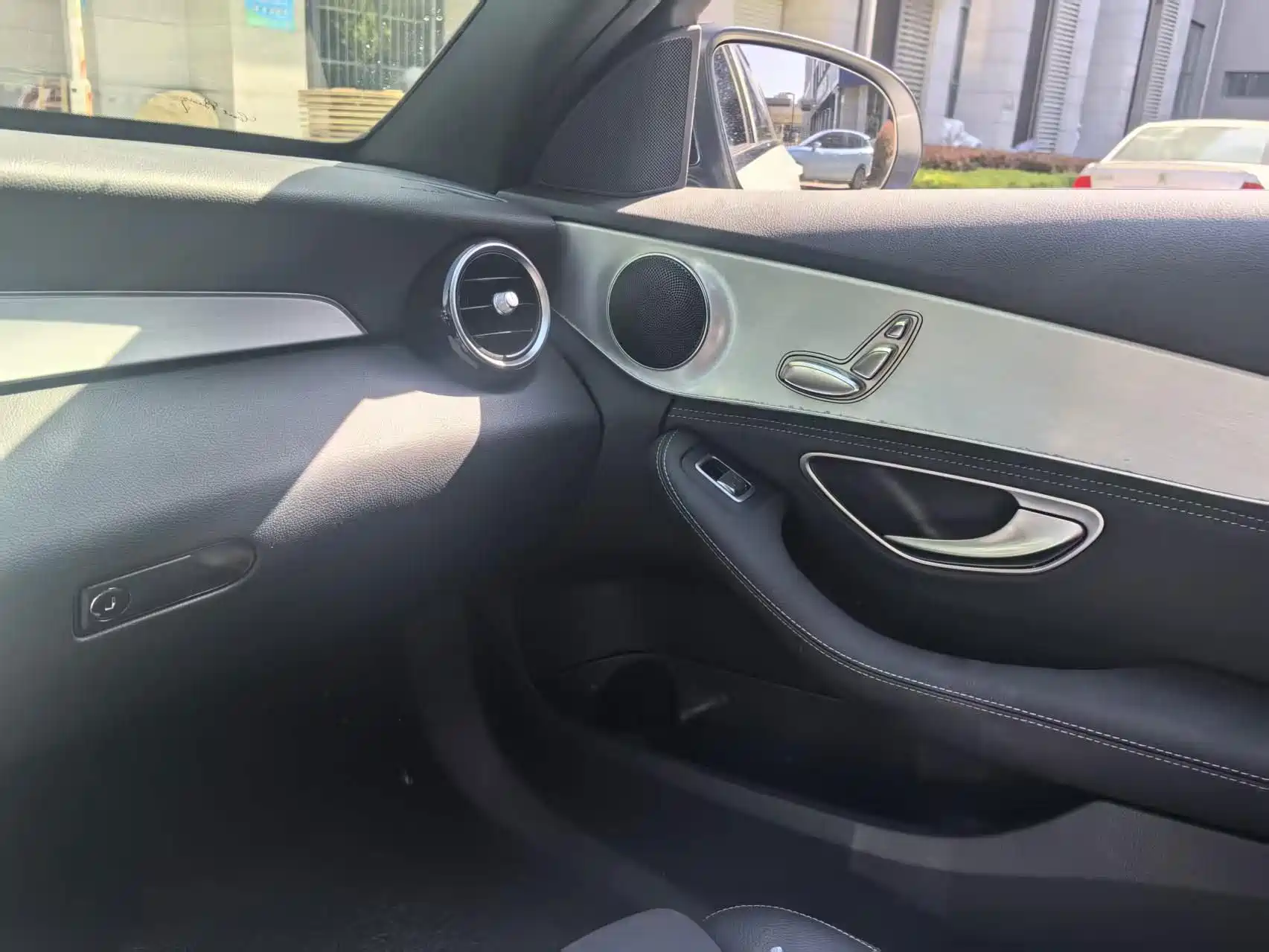 Фото 7 - Mercedes-Benz C-Class