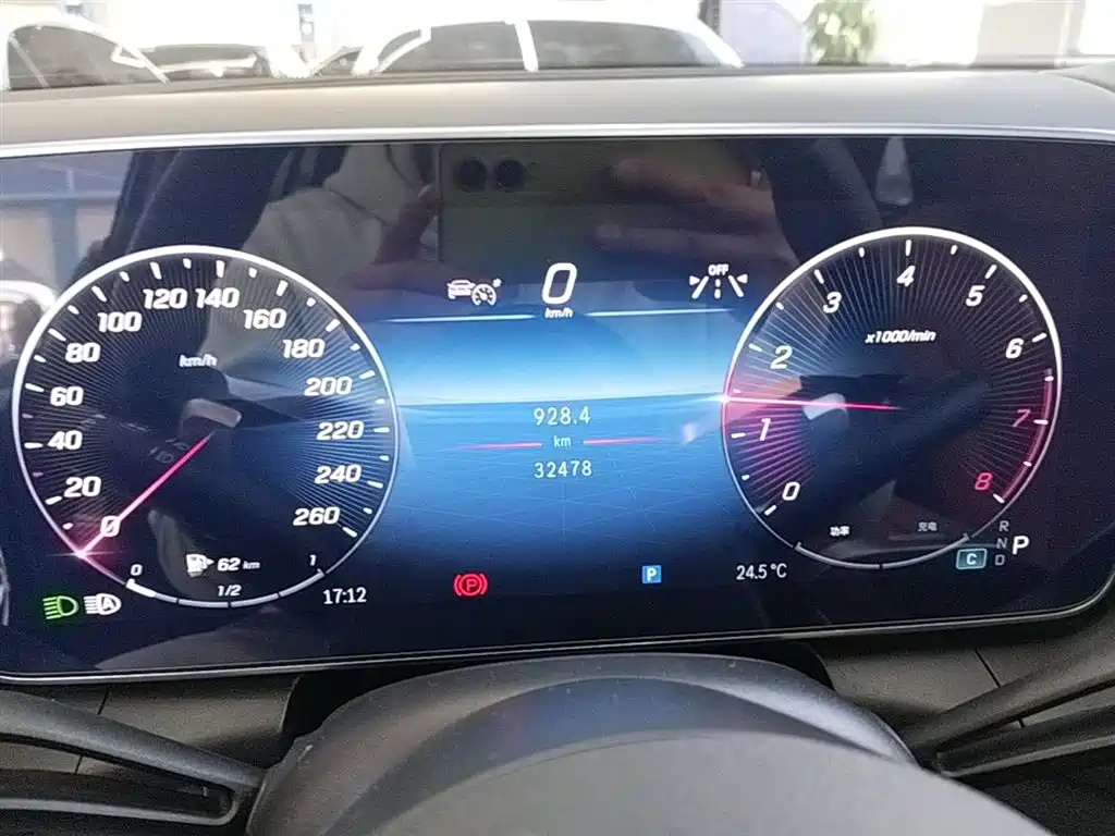 Mercedes-Benz GLC 2023 GLC 260 L 4MATIC Luxury 5-Seater фото 12