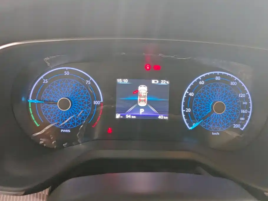 Hongqi E-QM5 2026 2025 610km PLUS