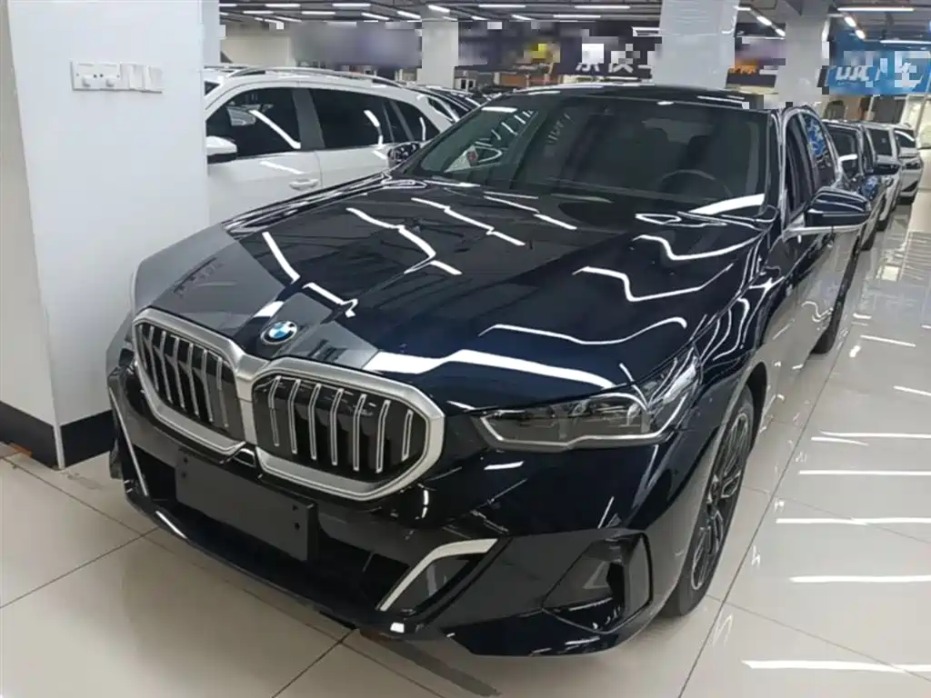 BMW 5 Series 2024 530Li Leading M Sport Package