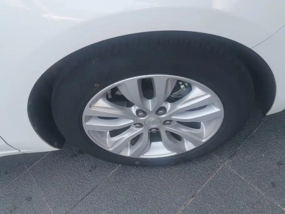 Фото 6 - Buick Excelle