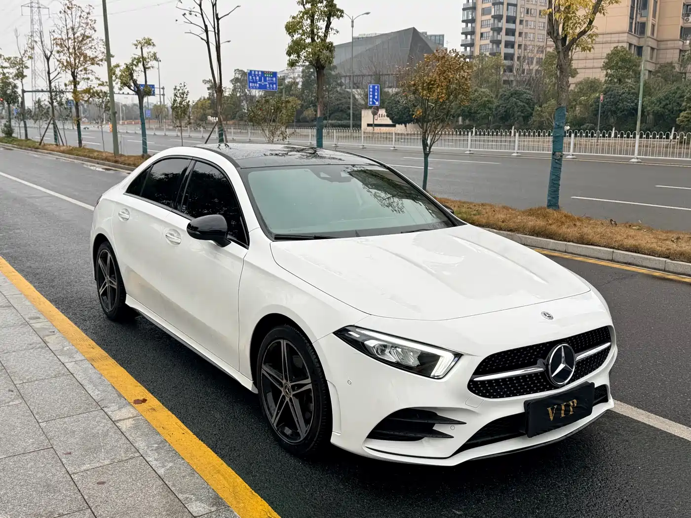 MERCEDES-BENZ A CLASS