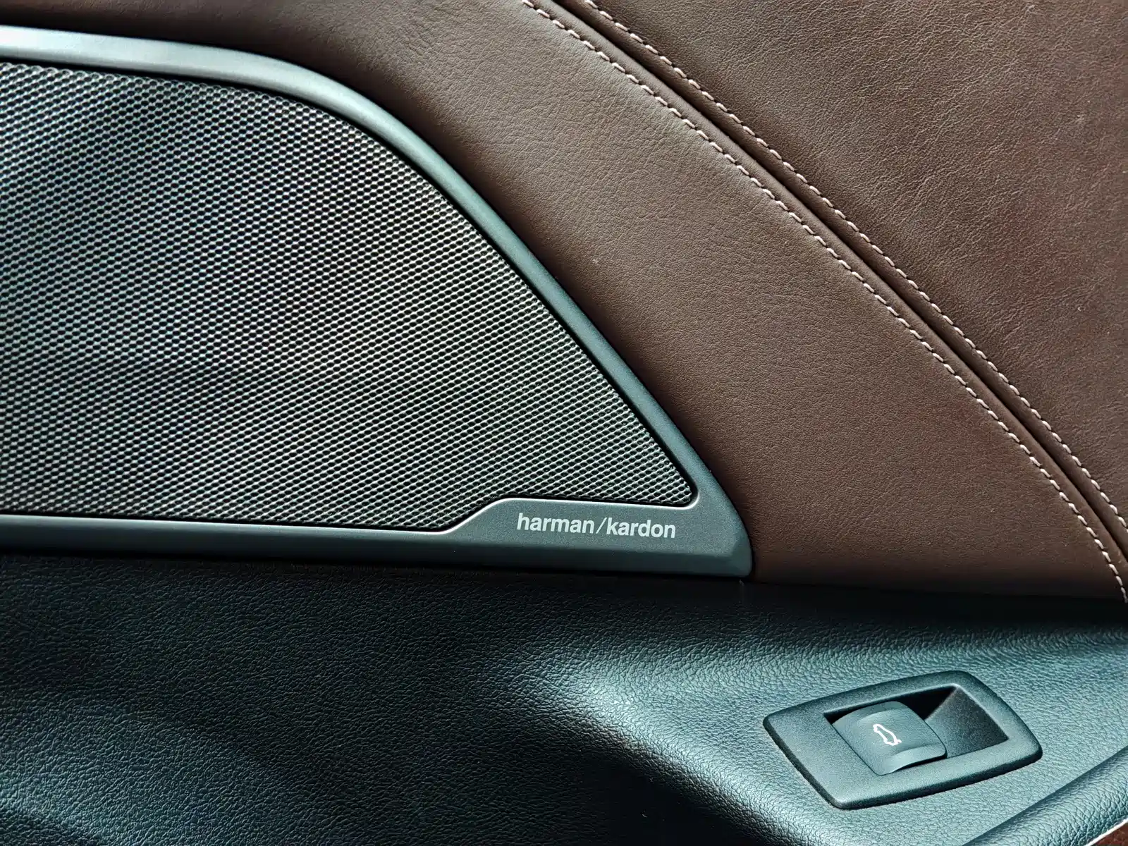 Photo 18 - BMW 5 Series