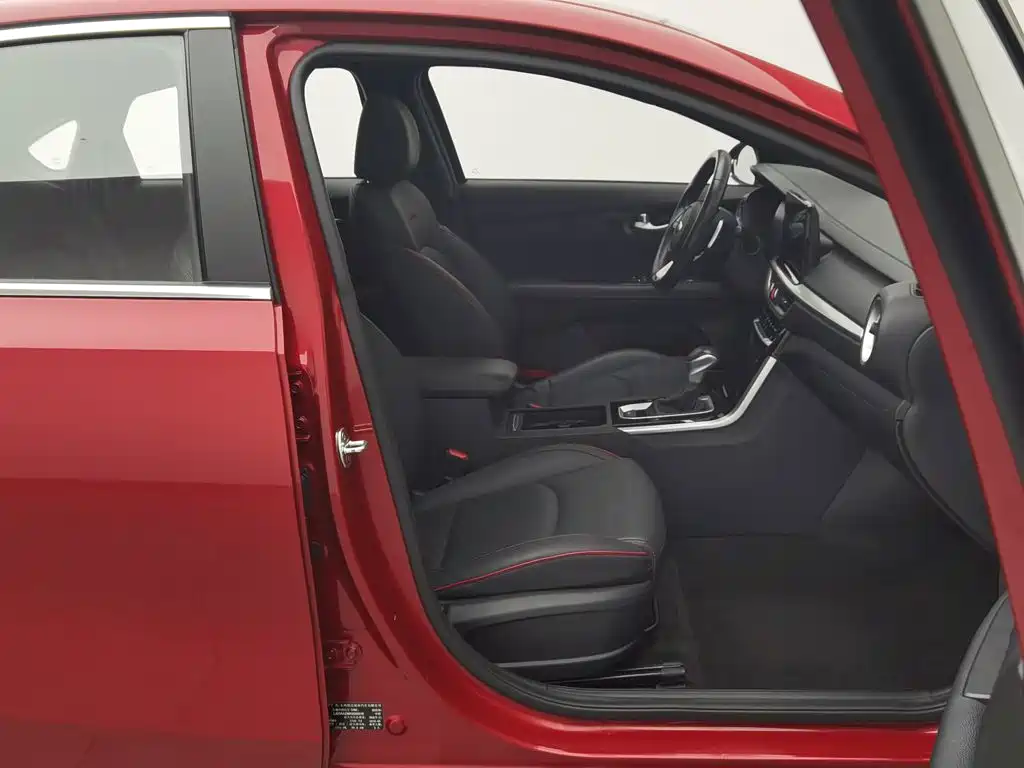 صورة 23 - Kia K3