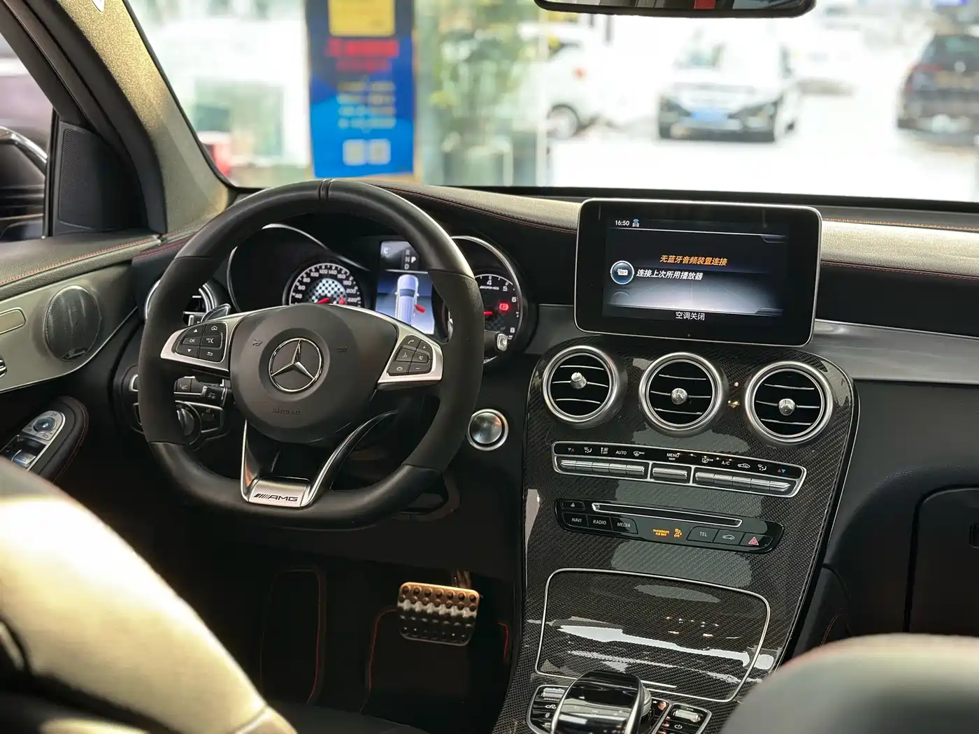 Mercedes-Benz GLC AMG 2017 AMG GLC 43 4MATIC Special Edition фото 14