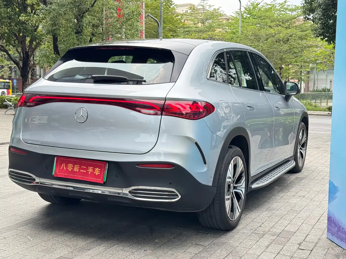 MERCEDES-BENZ EQE SUV