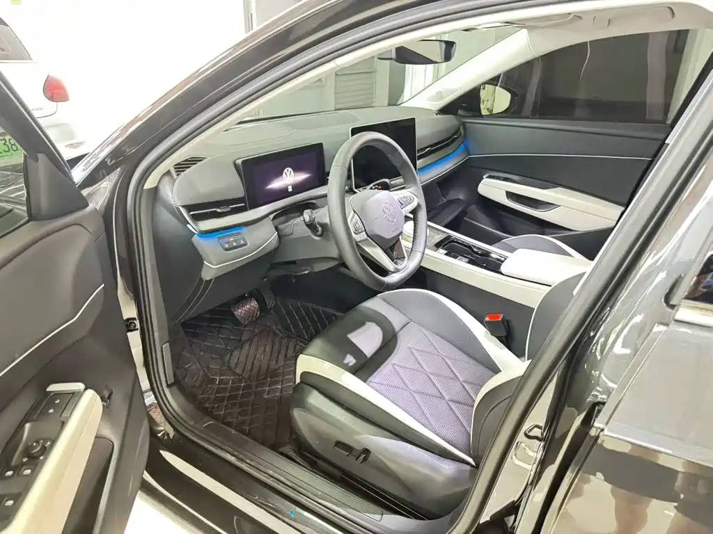 Volkswagen Sagitar 2026 2025 300TSI DSG Mid-range Edition