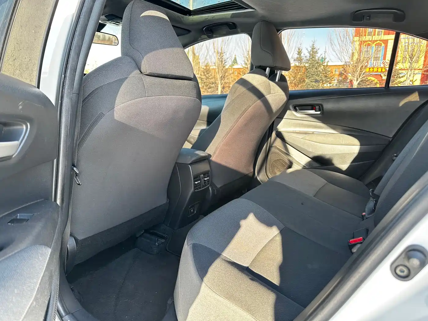 Toyota Levin 2022 185T CVT Luxury Edition фото 11