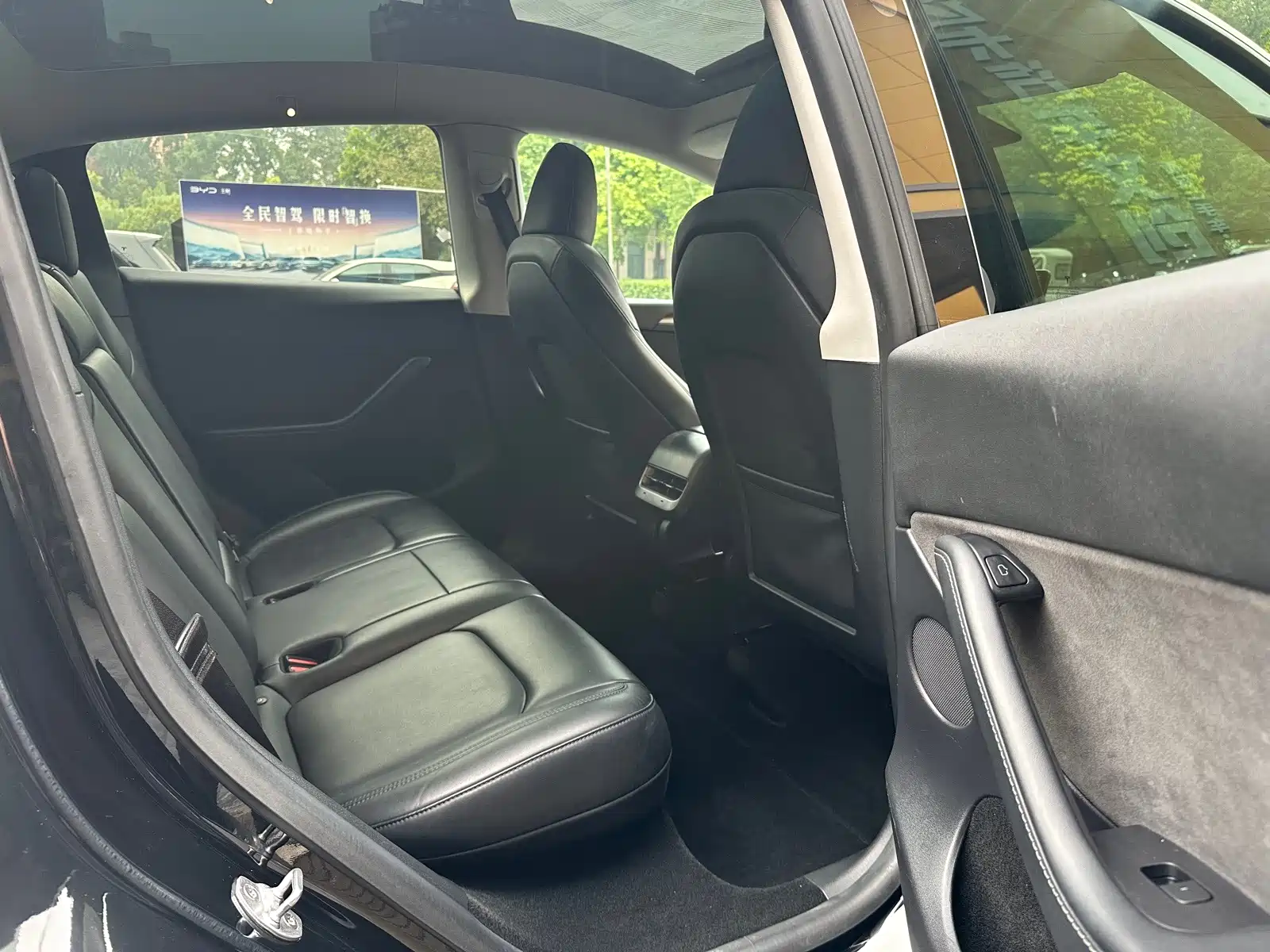Photo 21 - Tesla Model Y