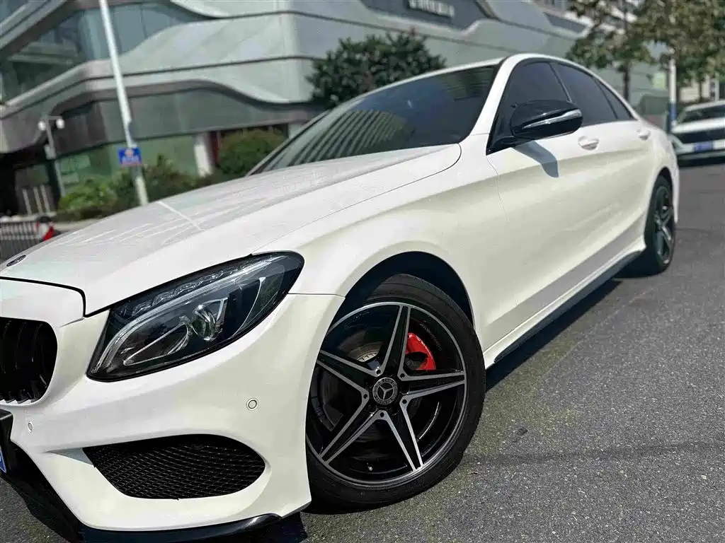 Фото 12 - Mercedes-Benz C-Class