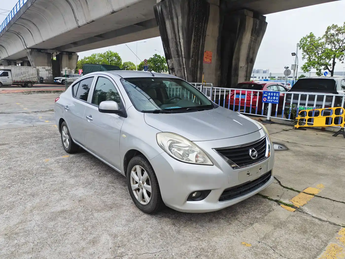 Nissan Sunny 2013 2011 1.5XE CVT Comfort Edition