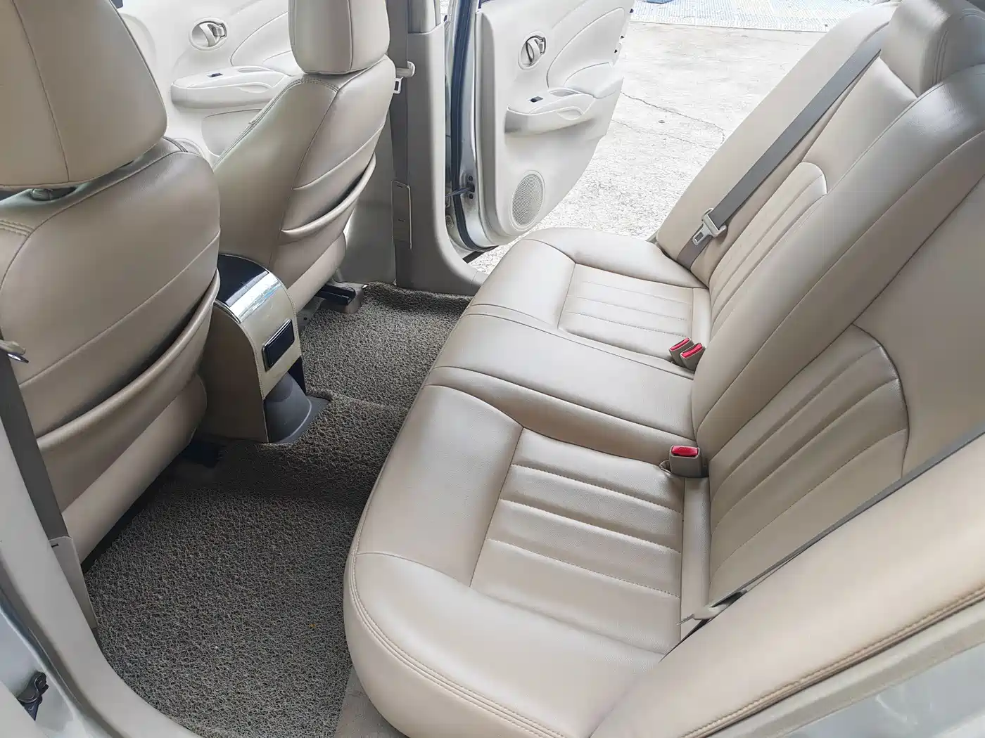 Nissan Sunny 2013 2011 1.5XE CVT Comfort Edition