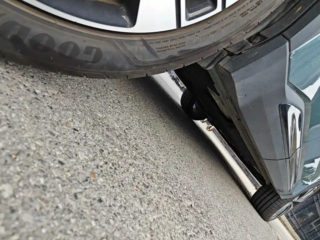 Geely Atlas L 2025 2025 4th Gen 1.5TD DCT Splendor