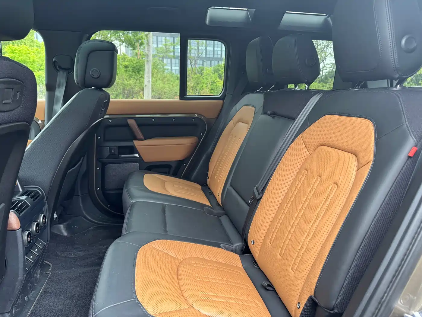 Land Rover Defender 2020 Model 110 P400 X фото 14