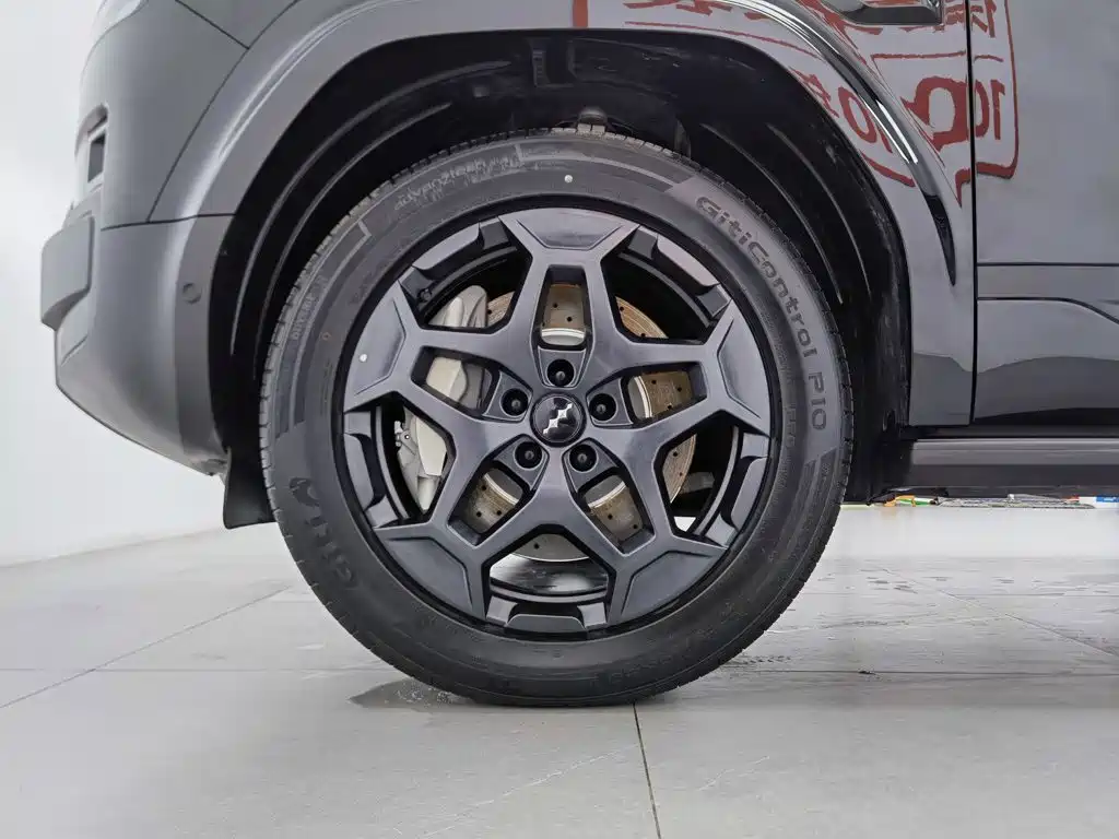 Fang Cheng Bao Titanium 7 2025 2025 AWD Base Model