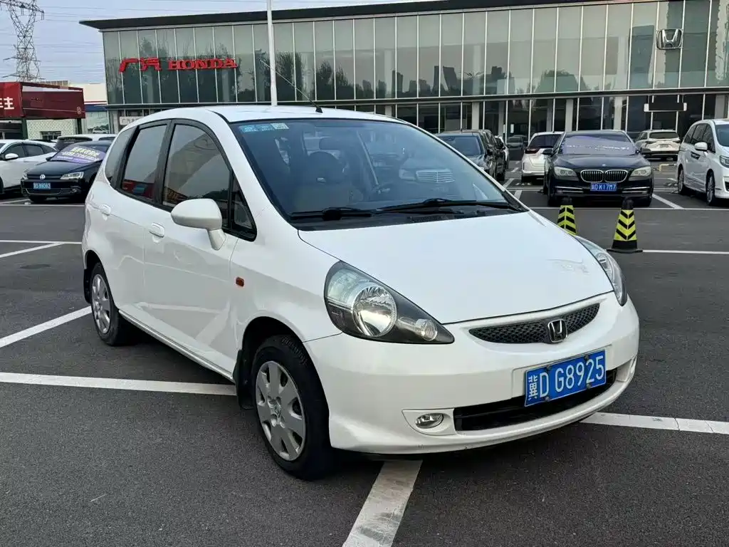 Photo 4 - Honda Fit
