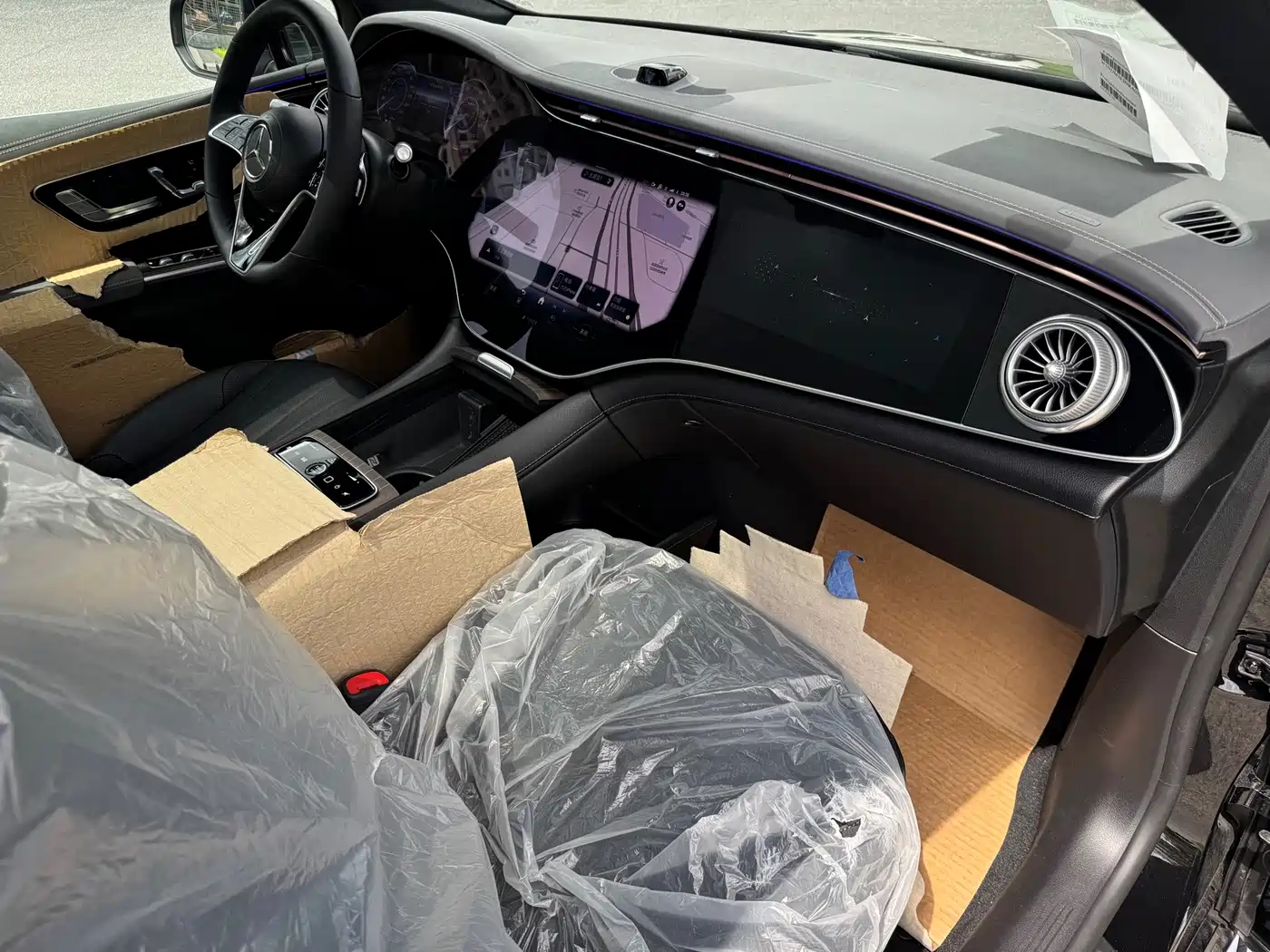 Mercedes-Benz EQS SUV 2026 2025 Model 500 4MATIC