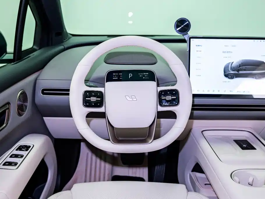 Photo 11 - Li Auto i6