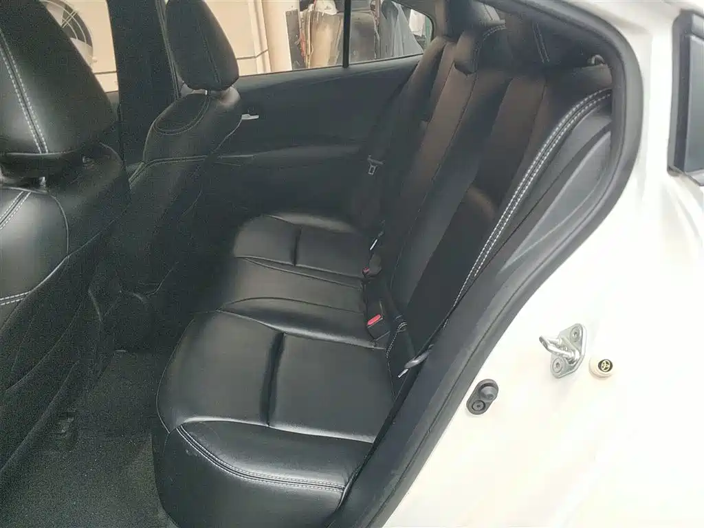 Toyota Corolla 2021 1.2T S-CVT Elite PLUS Edition фото 13