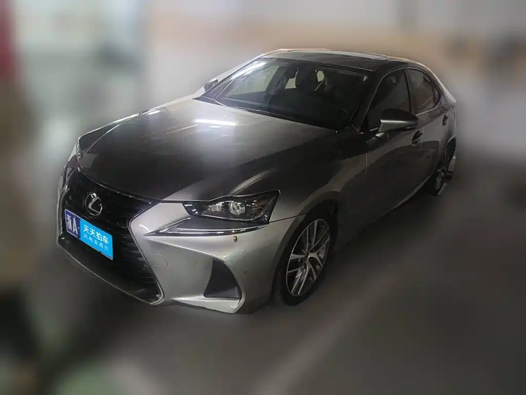 Lexus IS 2019 2017 300 Leading Edition