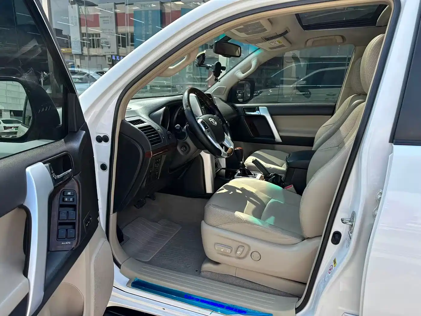 Toyota Prado 2010 4.0L Automatic VX NAVI фото 6