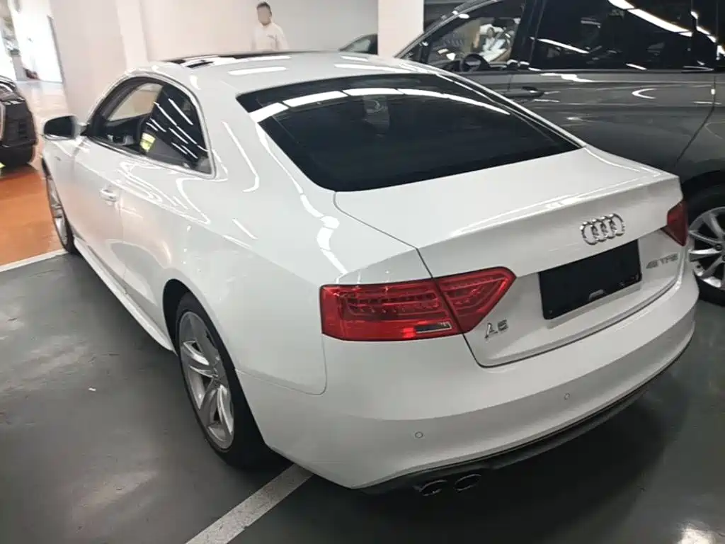 Фото 5 - Audi A5 (Import)