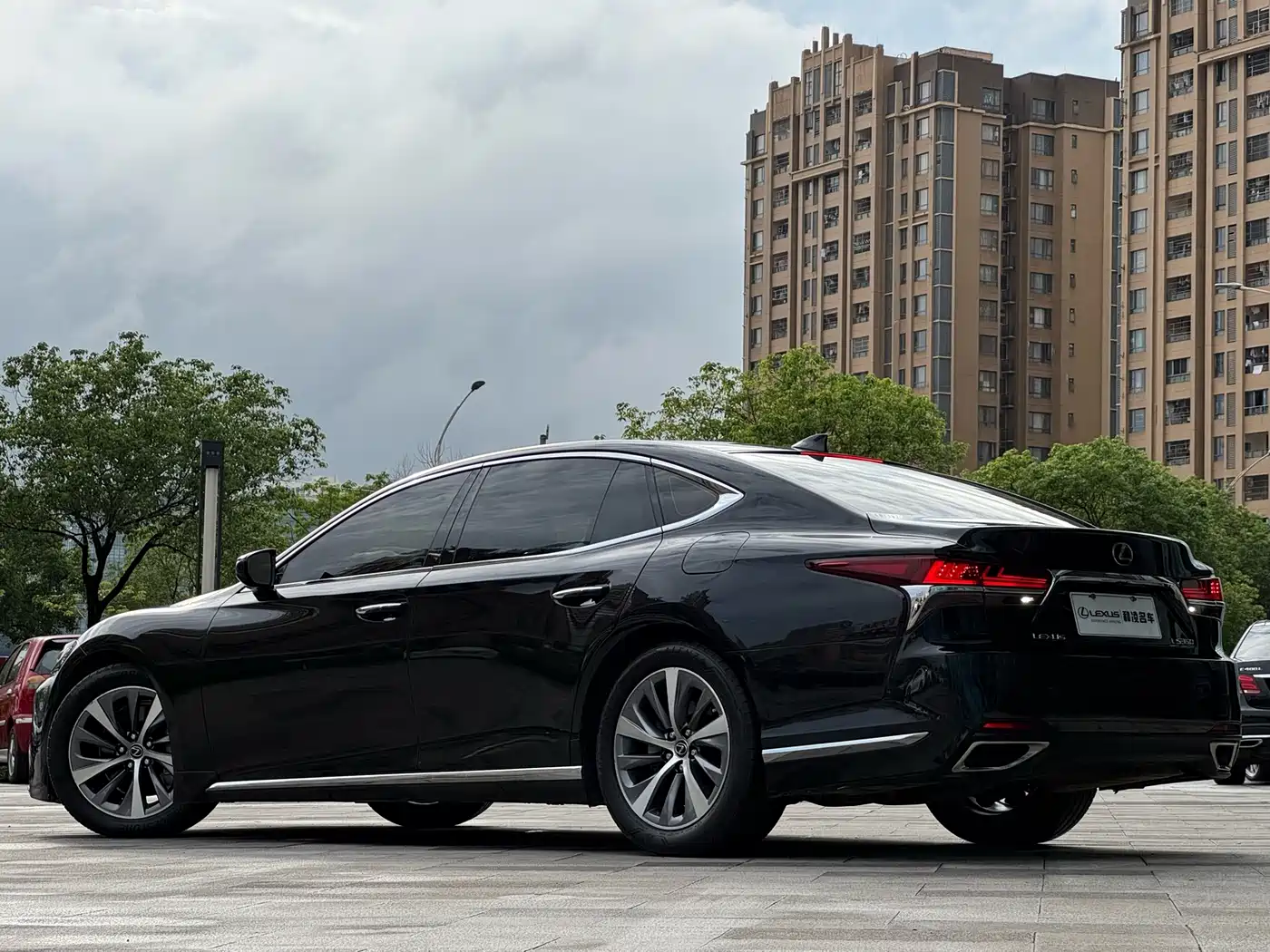 Lexus LS 2018 350 Excellence Edition China V фото 4