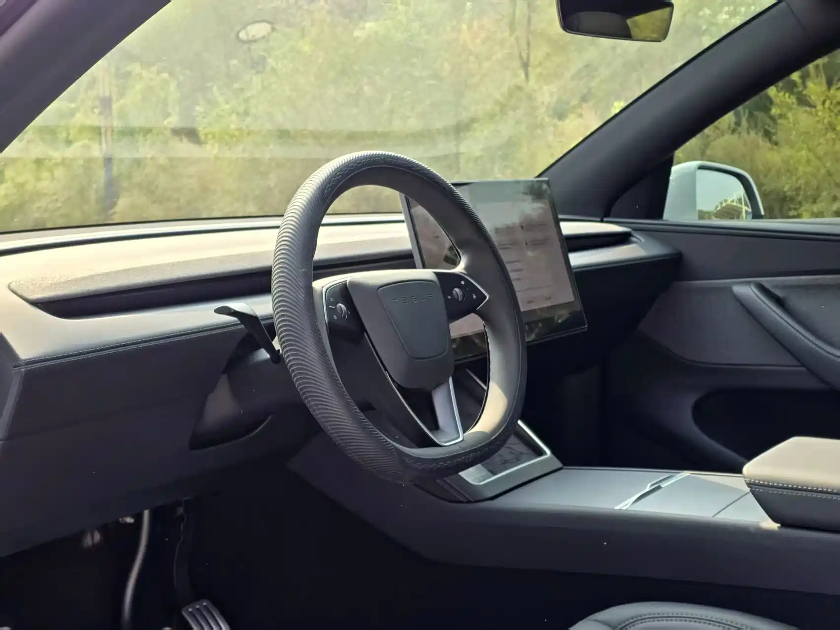 Photo 8 - Tesla Model Y