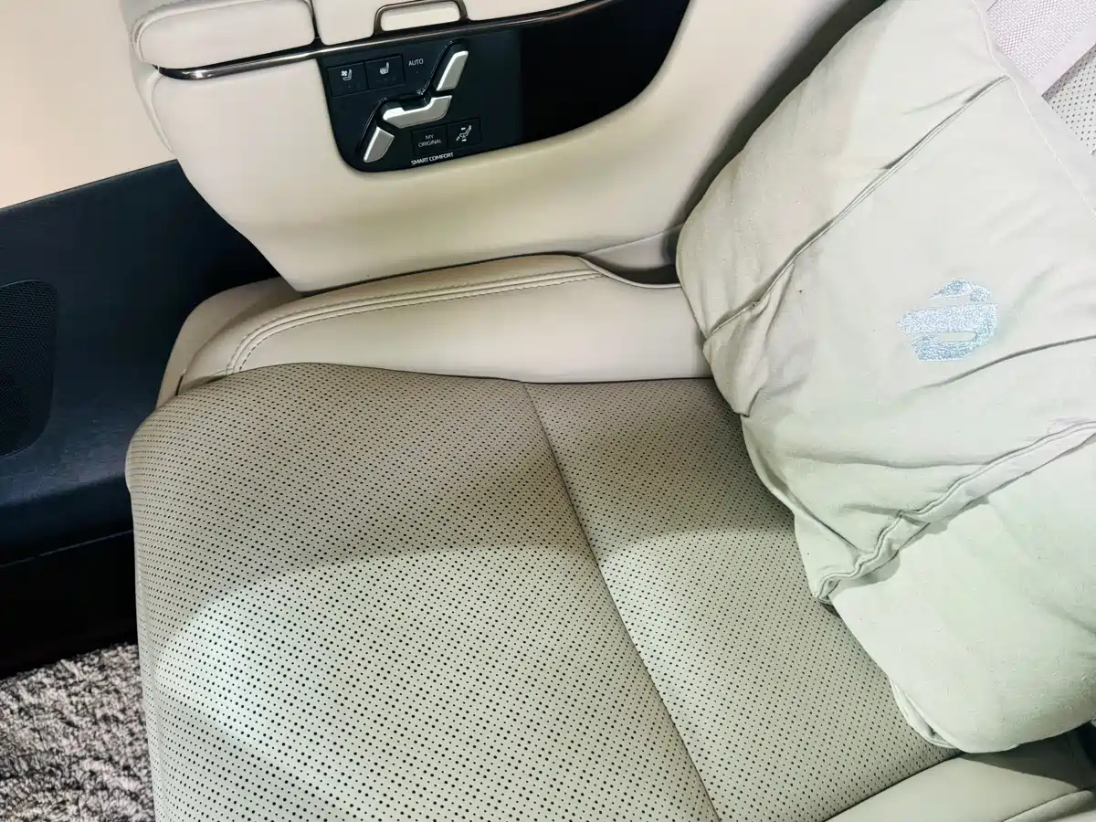 Toyota Alphard 2025 Hybrid 2.5L Prestige Gold Edition фото 8