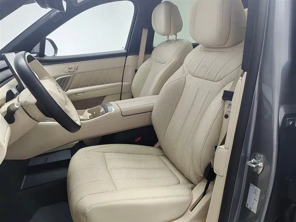 Ledao L90 2025 2025 AWD Base Model