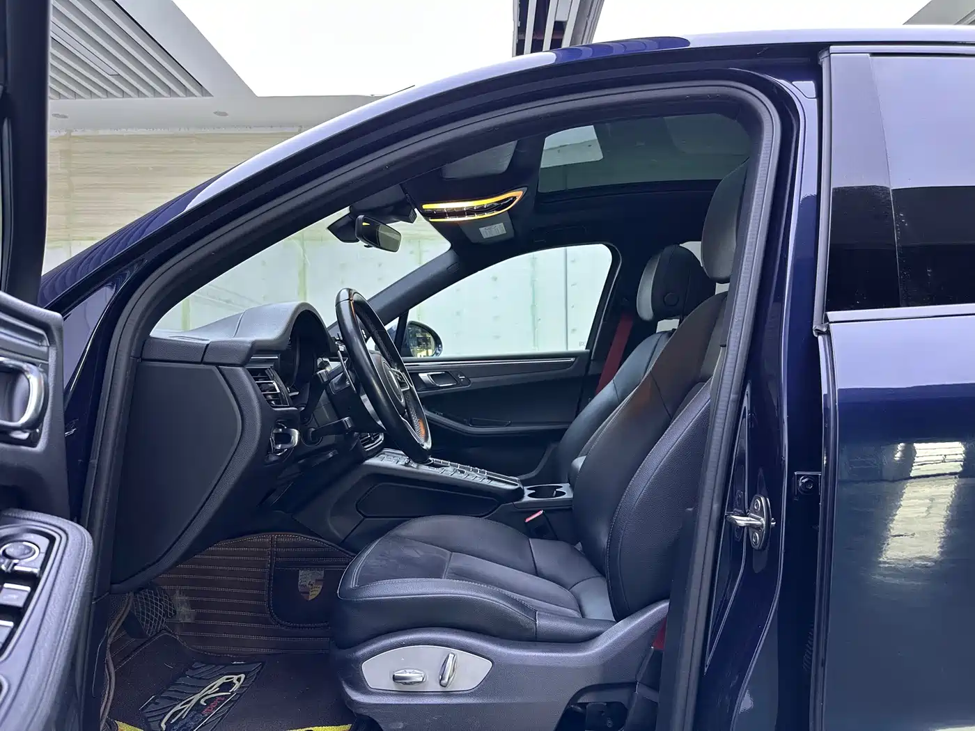 Porsche Macan 2018 Macan 2.0T фото 8