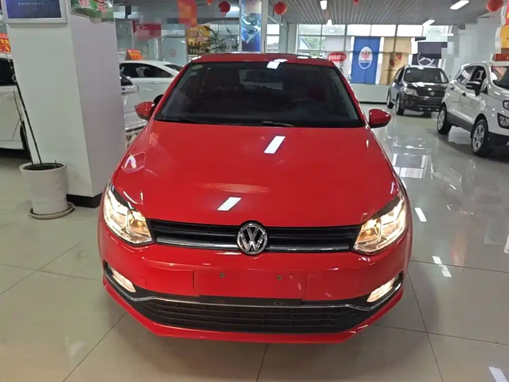 Volkswagen Polo 2016 1.6L Automatic Comfort фото 3